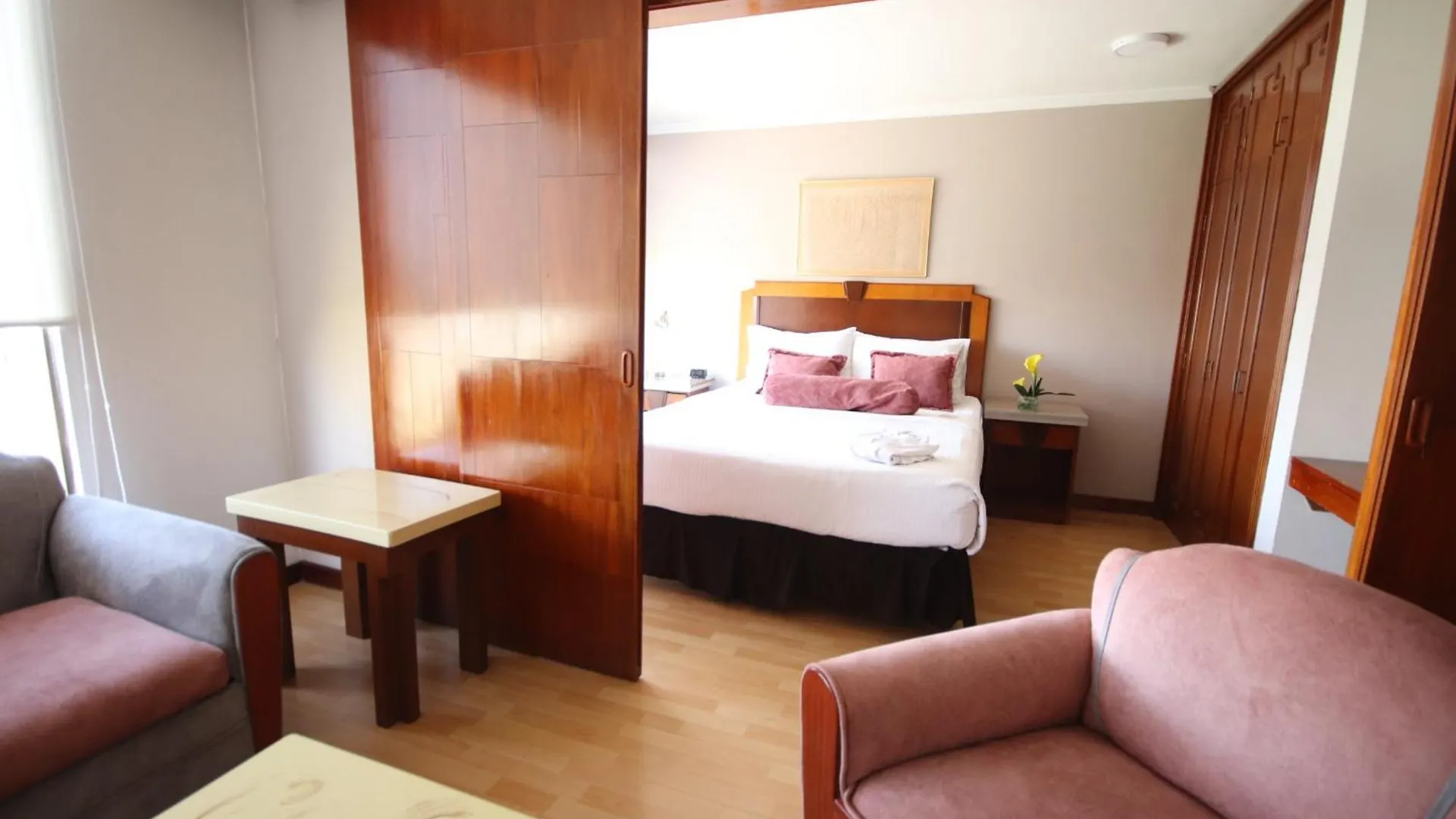 Lancaster House Hotel Bogota 4*,