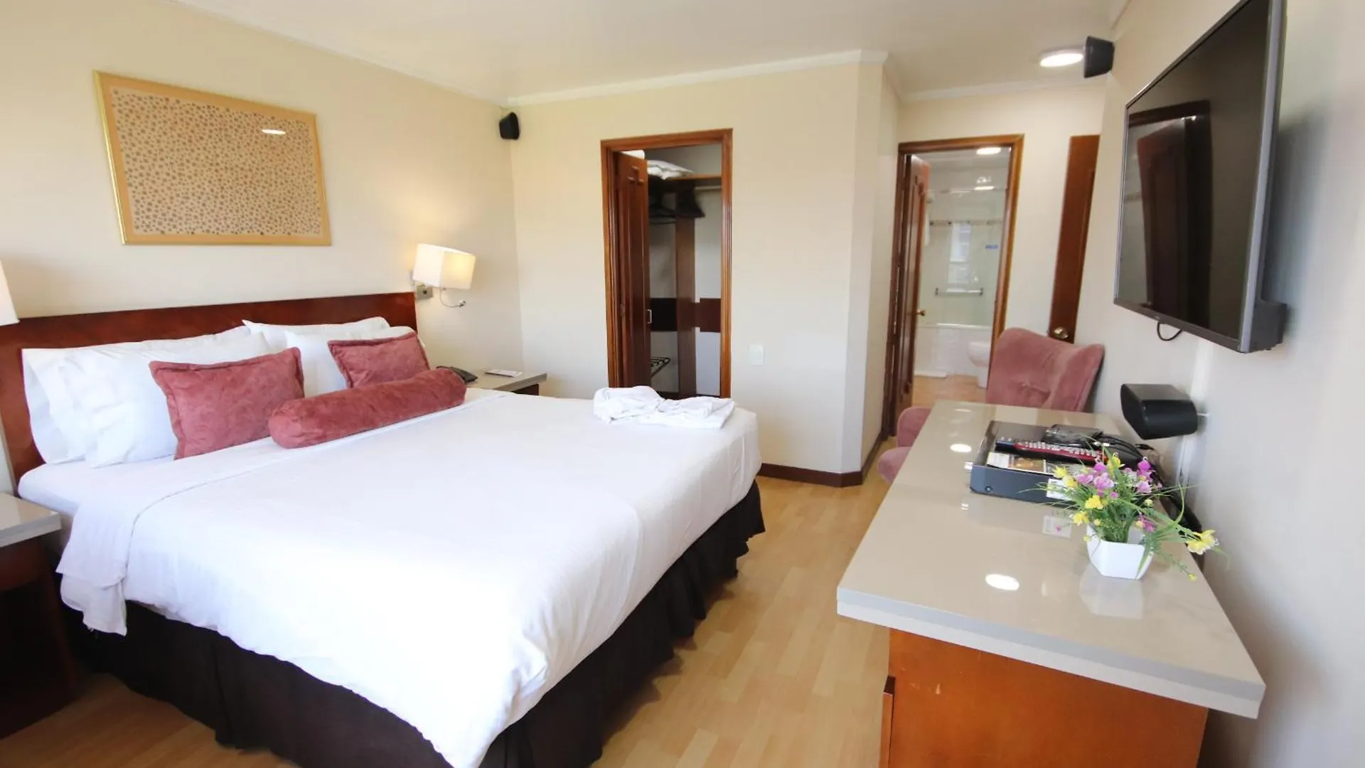 Lancaster House Hotel Bogota
