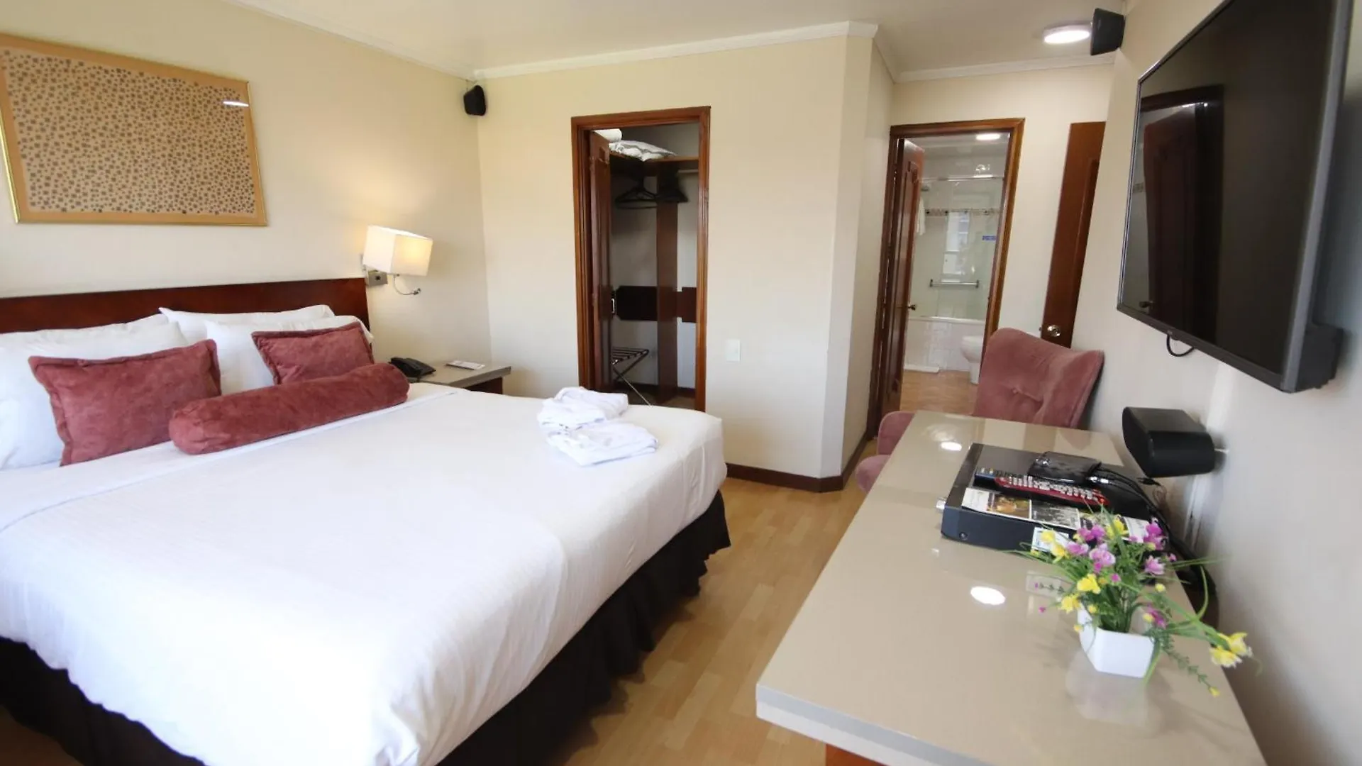 Lancaster House Hotel Bogota