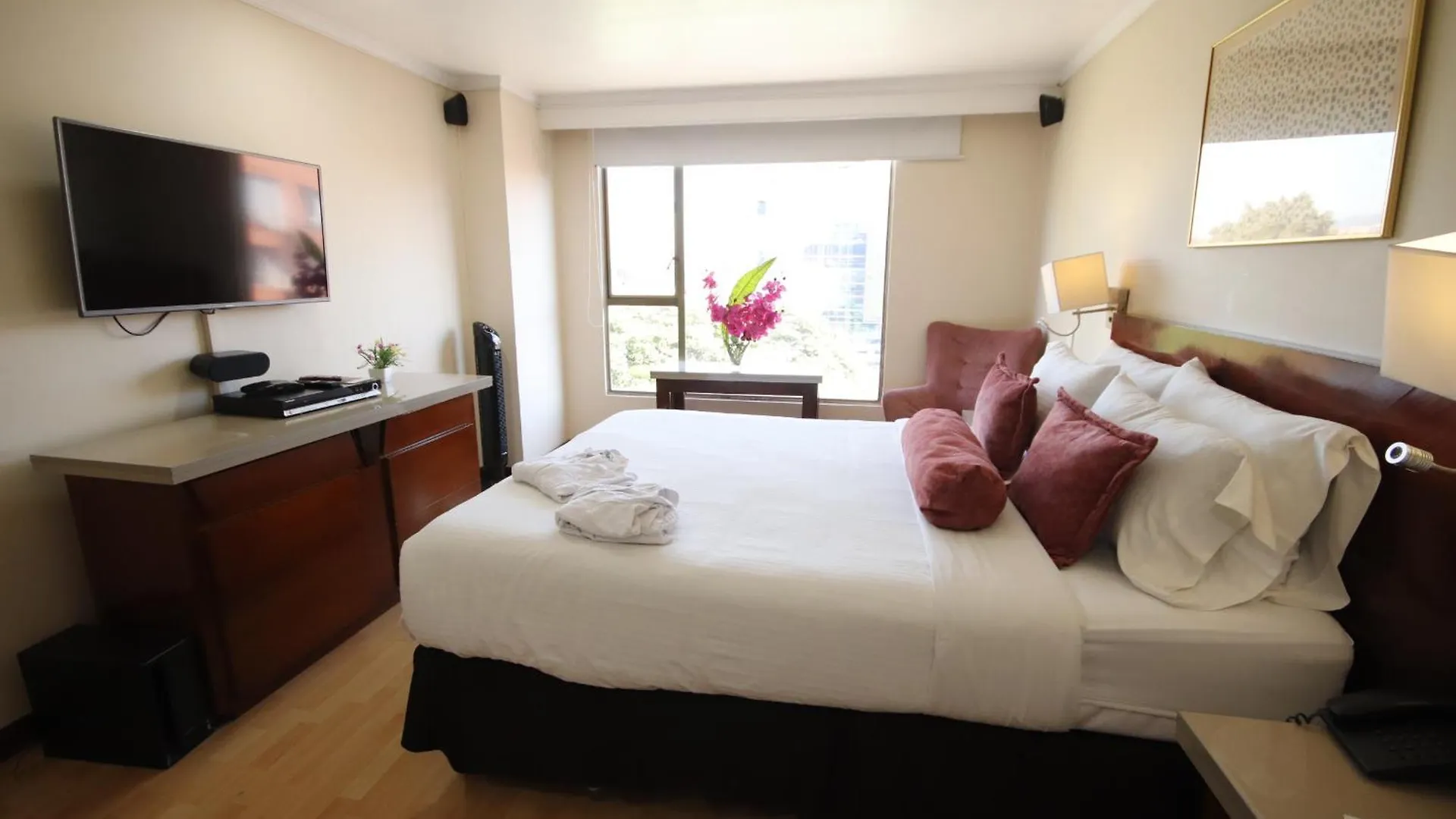 Lancaster House Hotel Bogota 4*,
