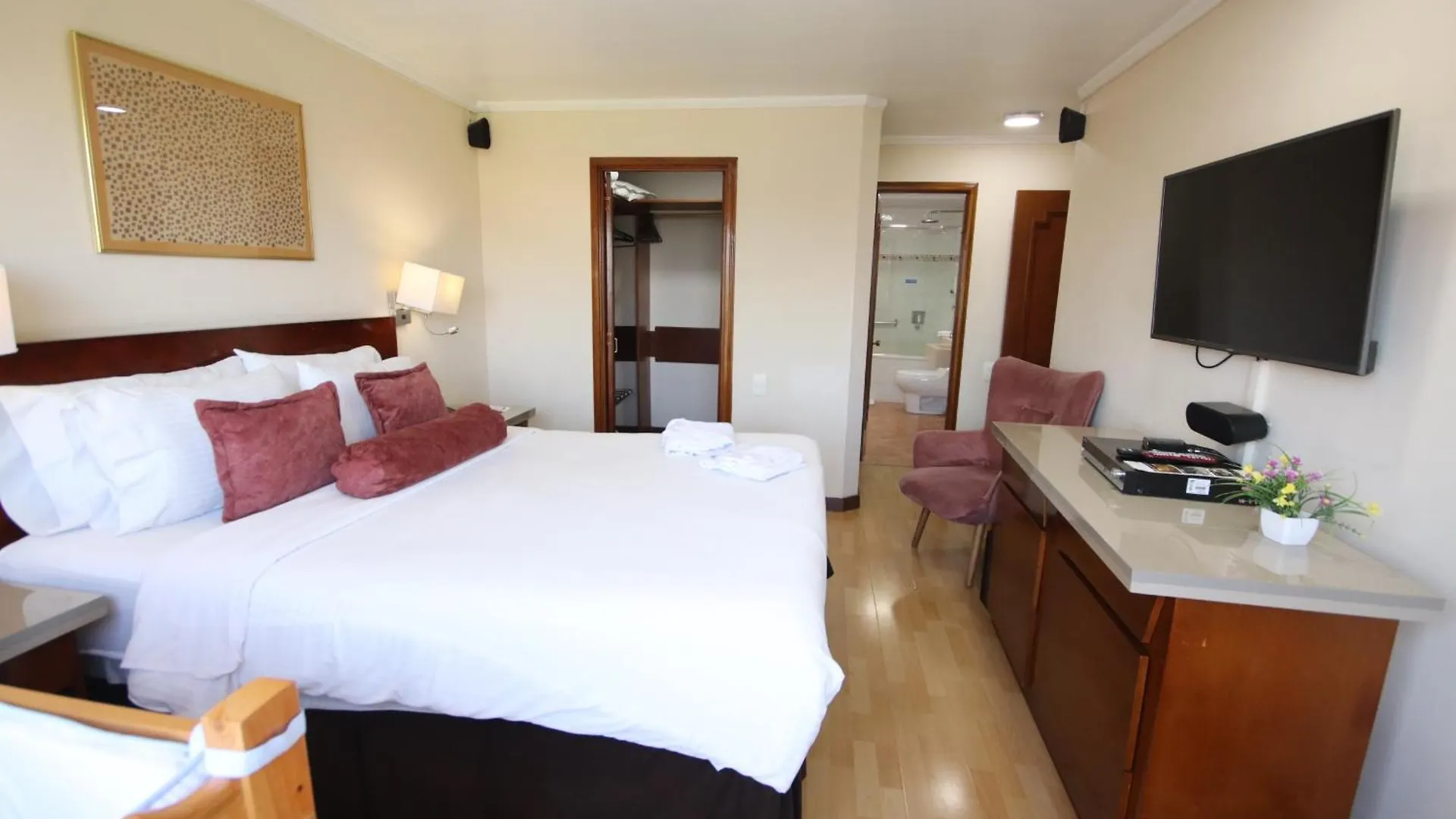 Lancaster House Hotel Bogota