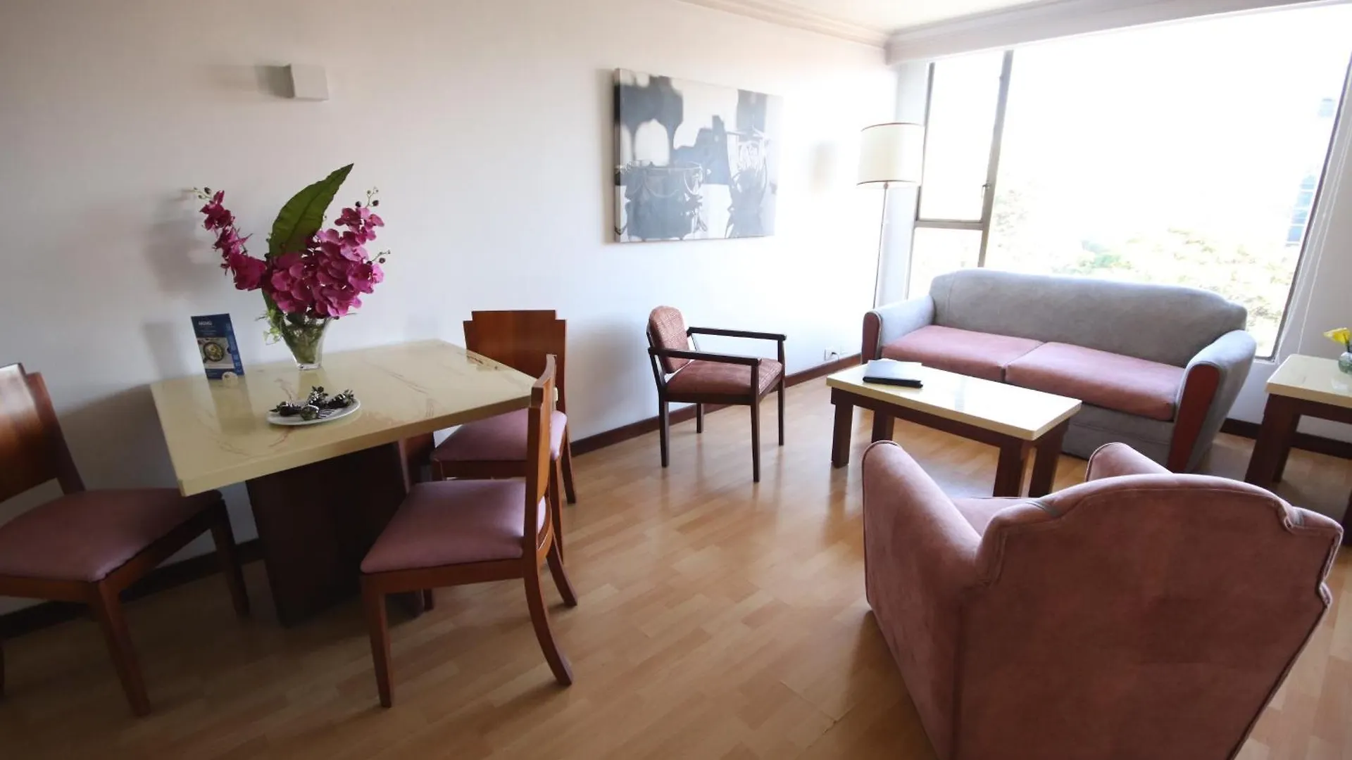 Lancaster House Hotel Bogota 4*,