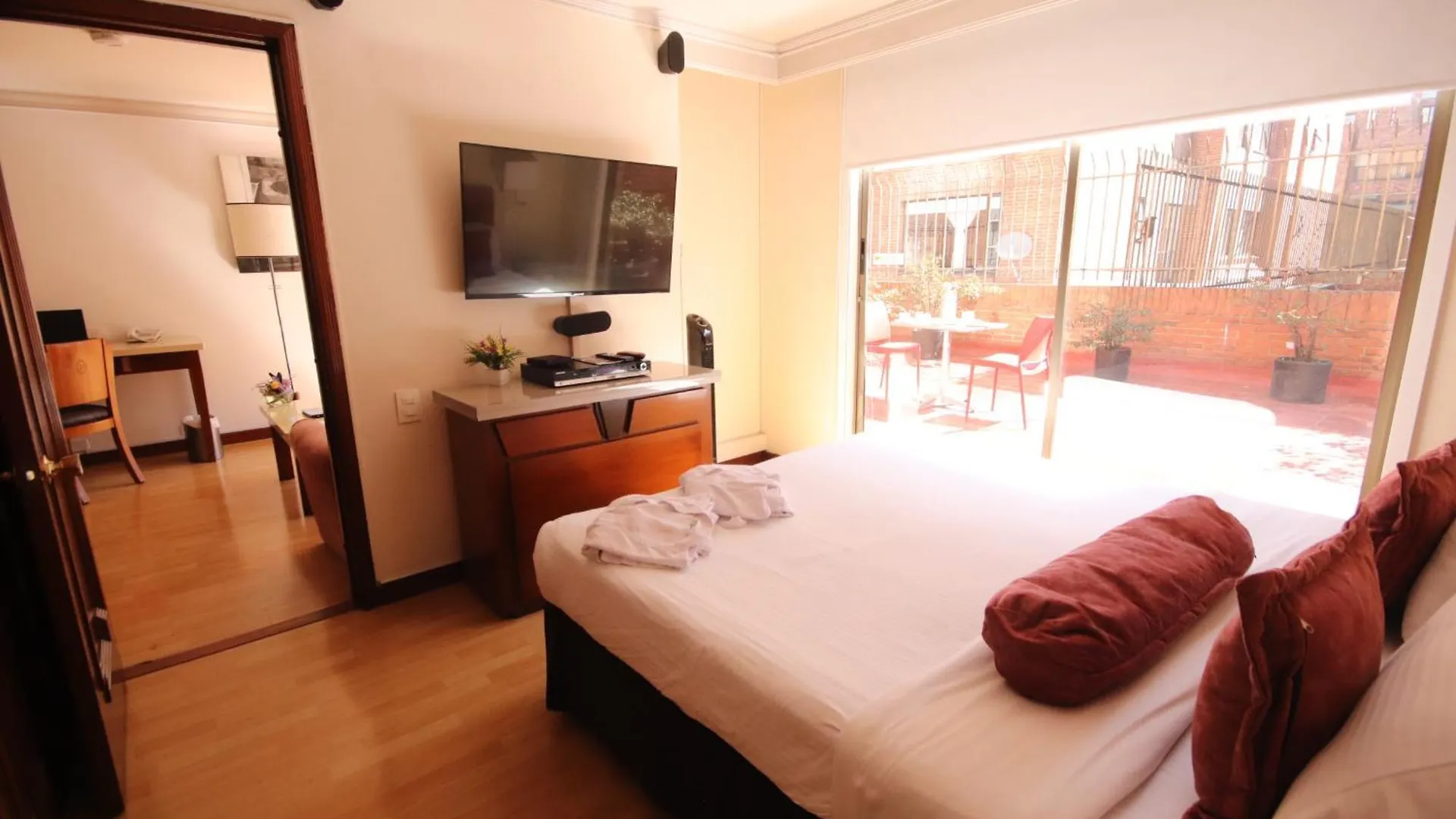 ****  Lancaster House Hotel Bogota Colombia